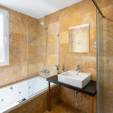 Holiday home Sur Higueron 1 *